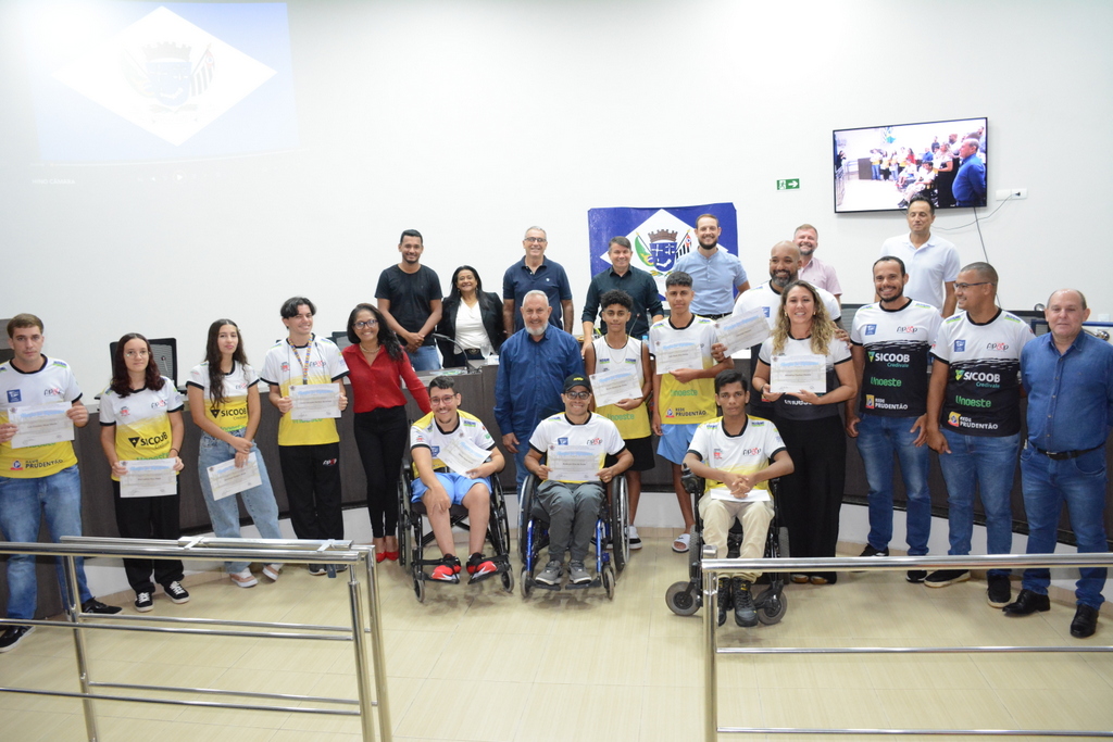 Atletas machadenses são homenageados em ato na Câmara Municipal