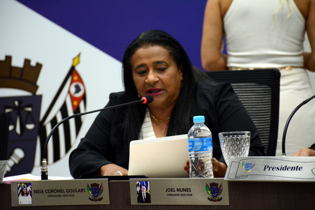  Parlamentar cobra construção de casa de velórios em Coronel Goulart