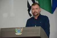 Parlamentar cobra informações sobre castração de cães e gatos no município