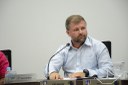 Parlamentar solicita instalação de poste de iluminação por segurança de motoristas