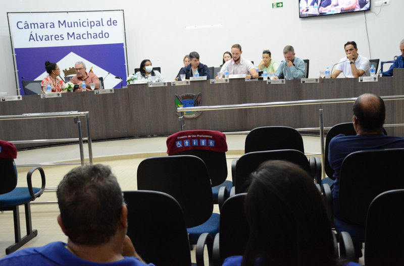 Parlamento discute qualidade de água do Córrego do Macaco e vinda do Corpo de Bombeiros