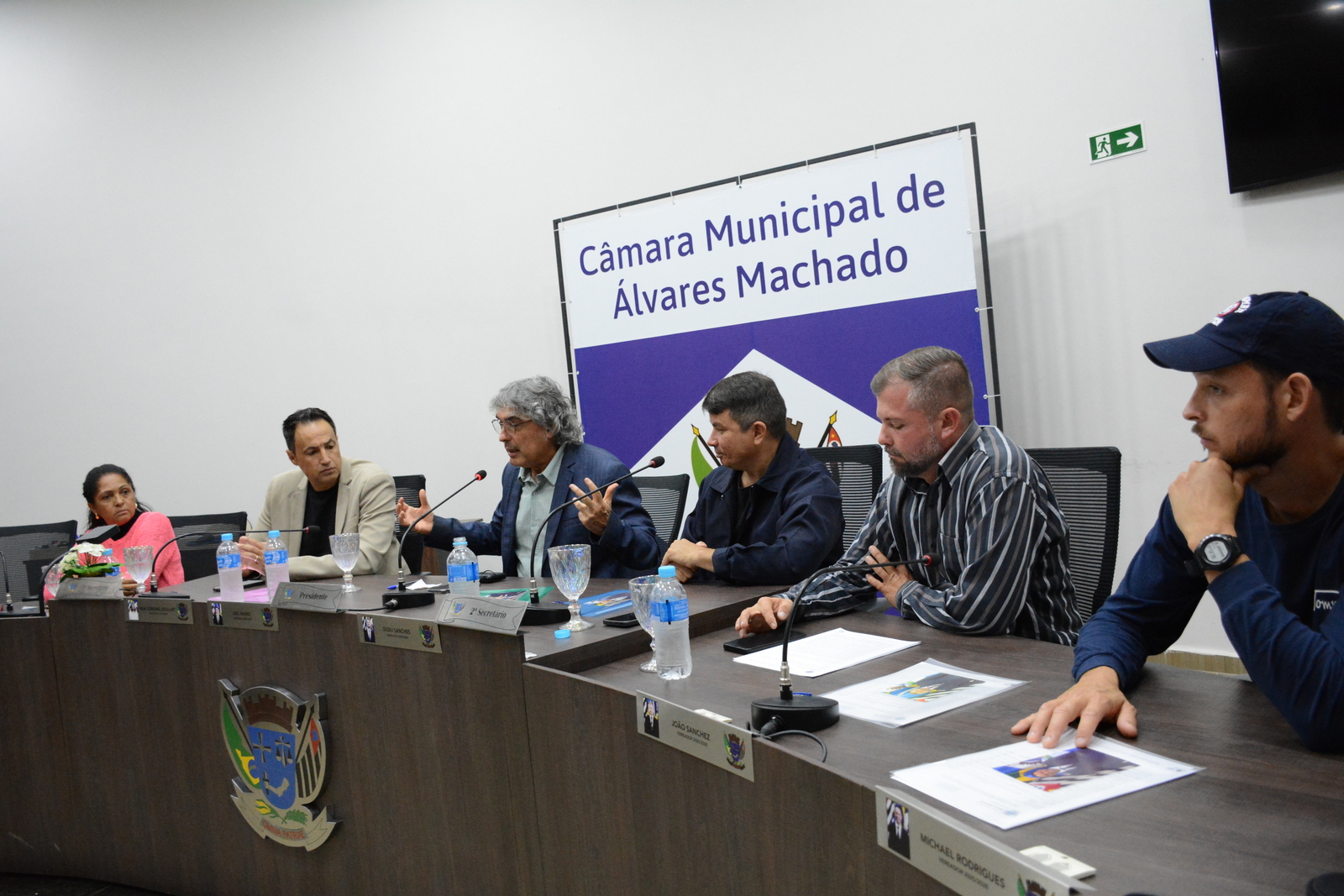 Reunião pública discute reconhecimento de educadoras infantis como professoras em Álvares Machado