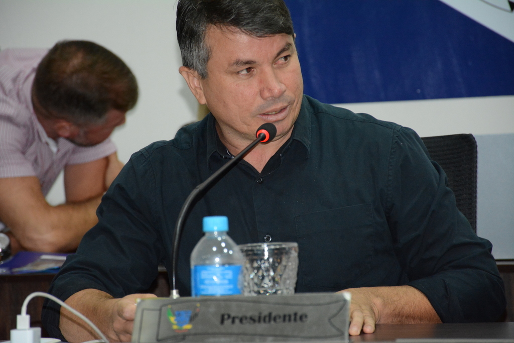 Vereador pede previsão de recapeamento de vias do Parque dos Pinheiros e Panorama