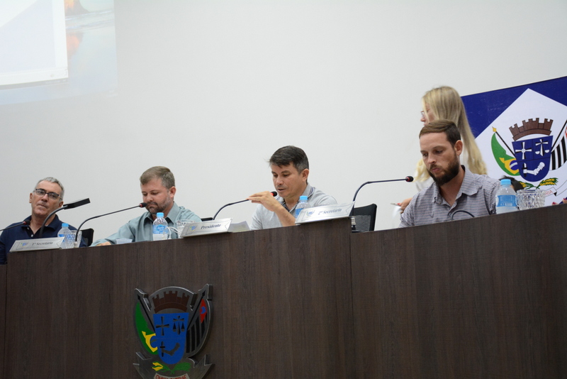 Vereadores pedem estudo para redução no valor do transporte de estudantes